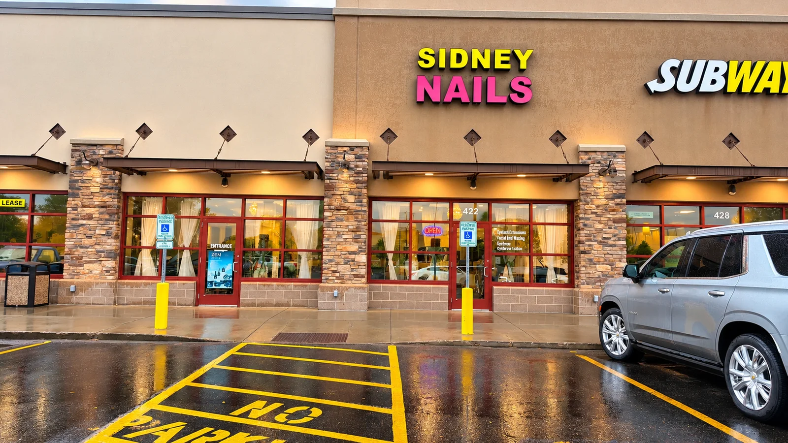 Sidney Nails storefront at 422 N Central Ave